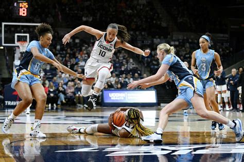 Women's Basketball Game Length: A Dance of Time and Strategy